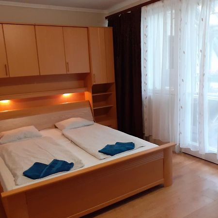 Margareta Apartman - Балатонлелле Екстер'єр фото