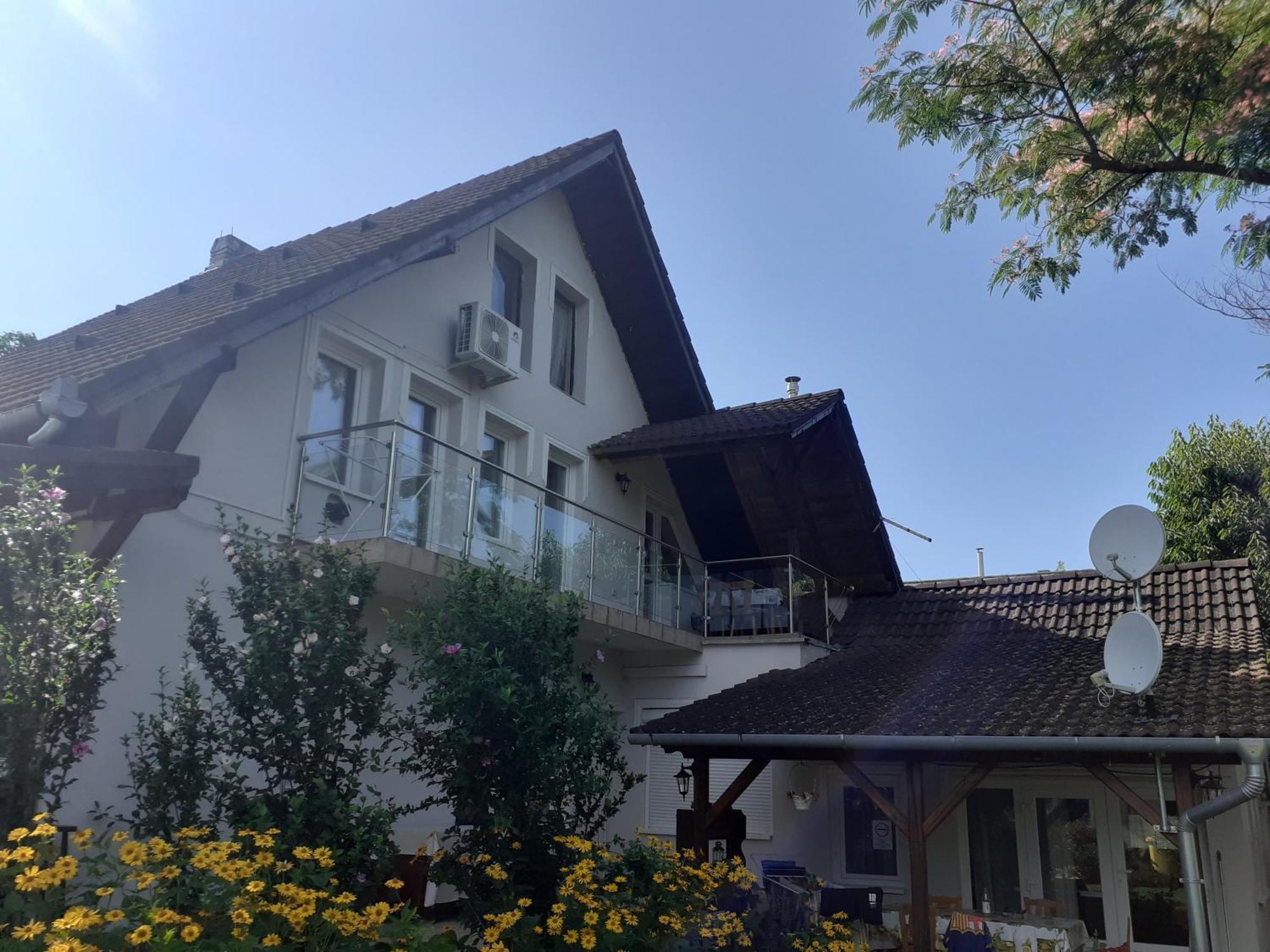 Margareta Apartman - Балатонлелле Екстер'єр фото